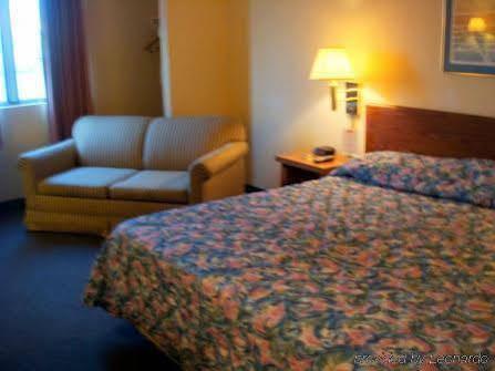 Luxury Inn & Suites Lincoln Buitenkant foto