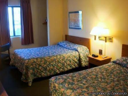 Luxury Inn & Suites Lincoln Buitenkant foto