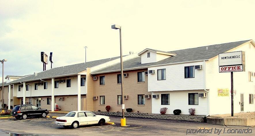 Luxury Inn & Suites Lincoln Buitenkant foto