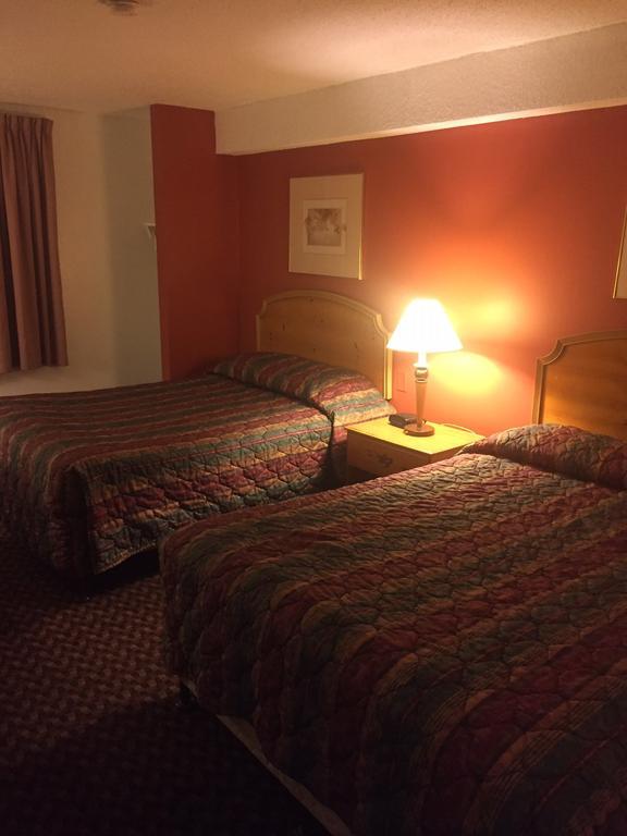 Luxury Inn & Suites Lincoln Buitenkant foto