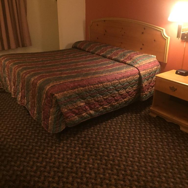 Luxury Inn & Suites Lincoln Buitenkant foto