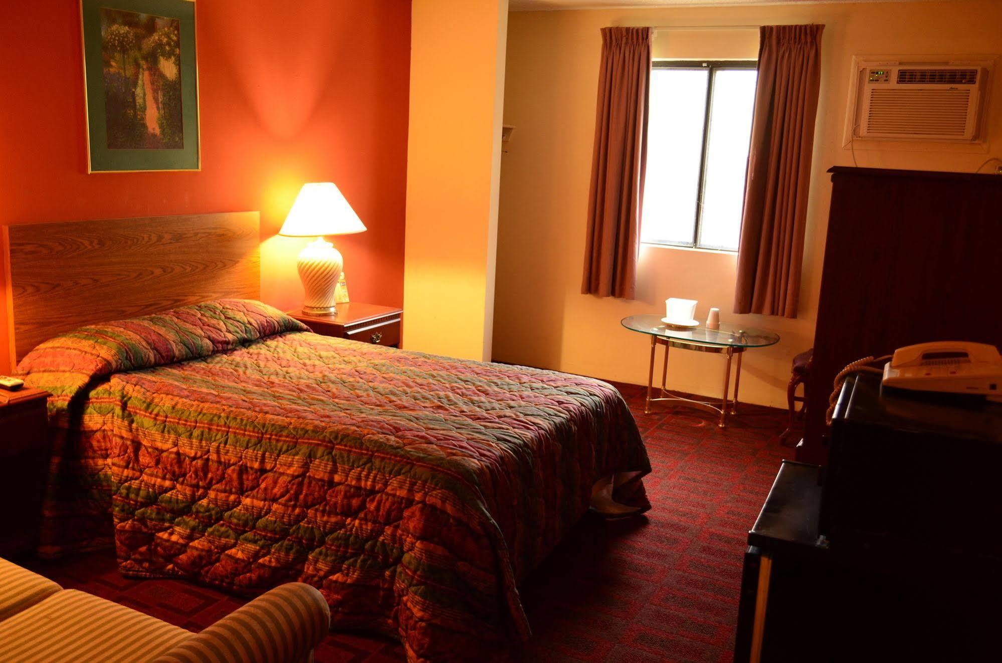 Luxury Inn & Suites Lincoln Buitenkant foto